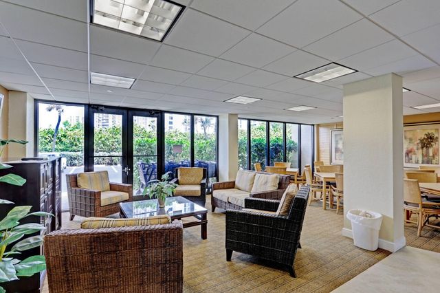 4200 N Ocean Drive 1-406, Riviera Beach, FL 33404
