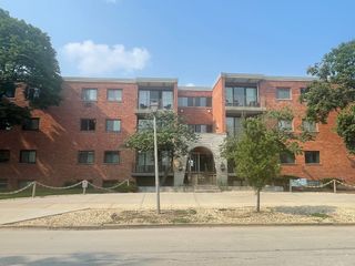 197 W Armitage Avenue 202, Elmhurst, IL 60126