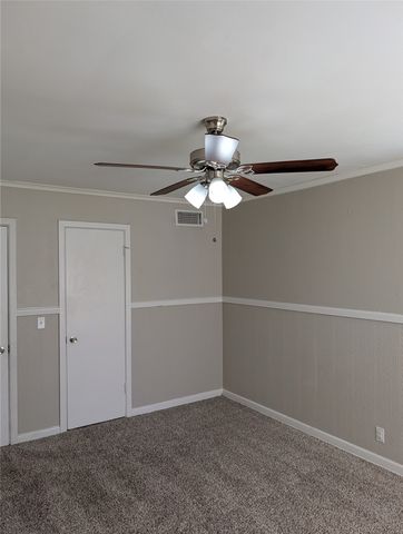 2413 Hillview Drive, Fort Worth, TX 76119