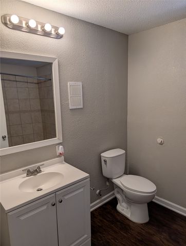 2413 Hillview Drive, Fort Worth, TX 76119