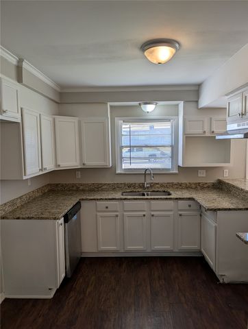 2413 Hillview Drive, Fort Worth, TX 76119