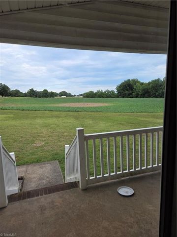 6936 NC highway 67, East Bend, NC 27018