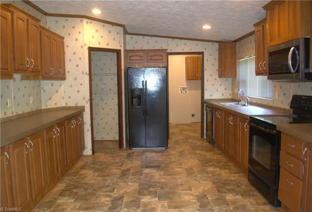 6936 NC highway 67, East Bend, NC 27018