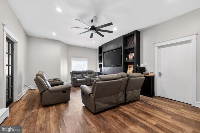 204 E MAIN ST, Penns Grove, NJ 08069