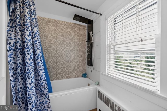 204 E MAIN ST, Penns Grove, NJ 08069