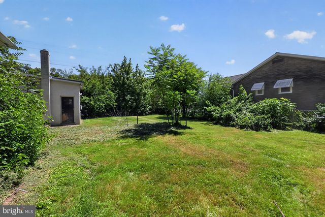 204 E MAIN ST, Penns Grove, NJ 08069