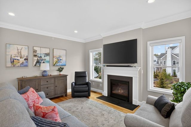 2 Hornbeam, Plymouth, MA 02360