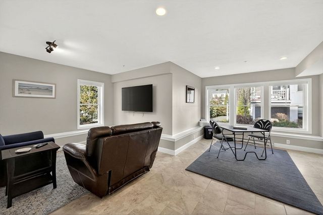 2 Hornbeam, Plymouth, MA 02360