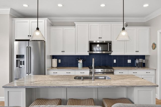 2 Hornbeam, Plymouth, MA 02360