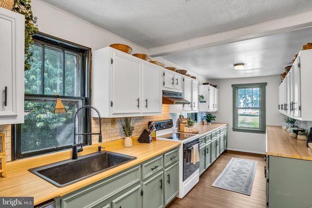 9145 PINEVILLE ROAD, Shippensburg, PA 17257
