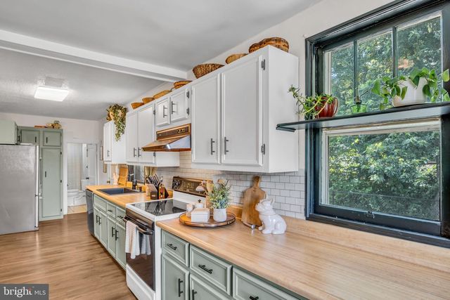 9145 PINEVILLE ROAD, Shippensburg, PA 17257