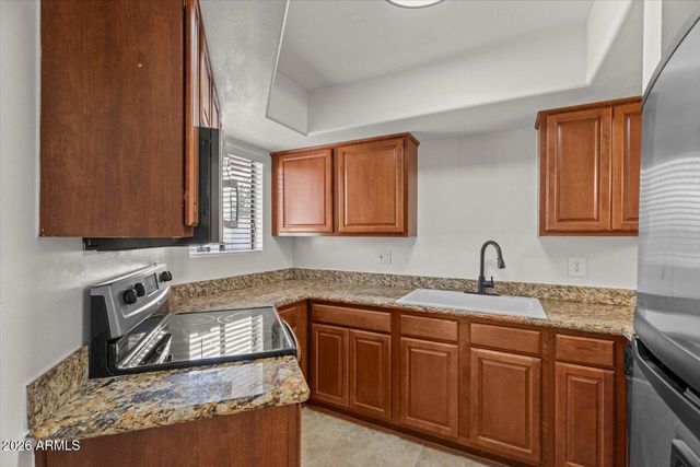 935 N GRANITE REEF Road 102, Scottsdale, AZ 85257