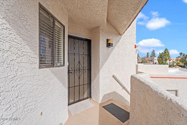 935 N GRANITE REEF Road 102, Scottsdale, AZ 85257