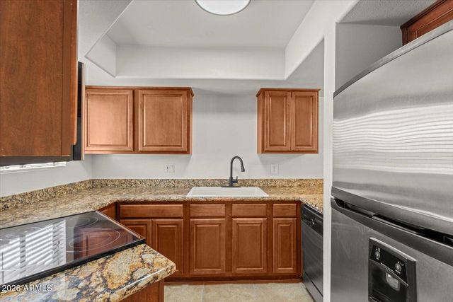 935 N GRANITE REEF Road 102, Scottsdale, AZ 85257