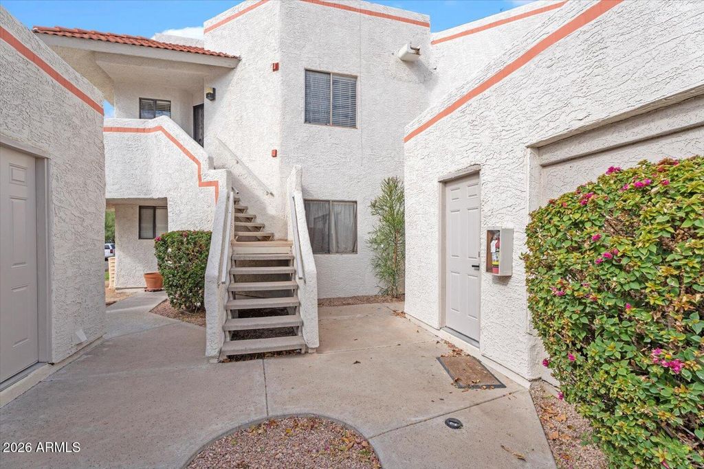 935 N GRANITE REEF Road 102, Scottsdale, AZ 85257 — exterior