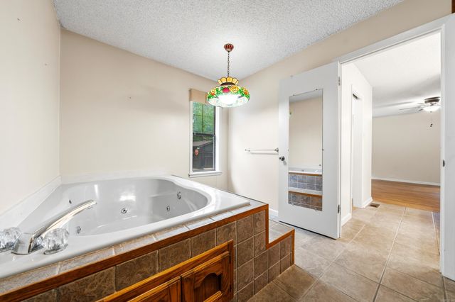 103 Fox Creek Court, Hot Springs, AR 71901