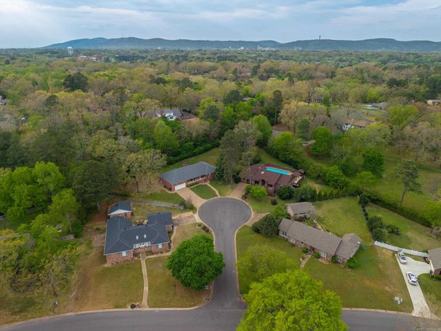 103 Fox Creek Court, Hot Springs, AR 71901