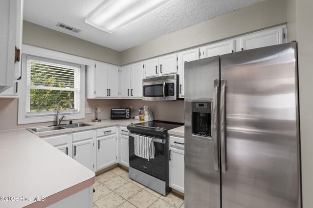 1576 Crown Stream Drive SW, Ocean Isle Beach, NC 28469