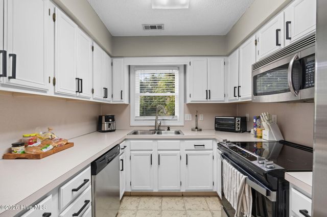 1576 Crown Stream Drive SW, Ocean Isle Beach, NC 28469