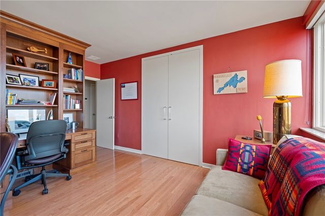 146 N Bellefield Ave 804, Oakland, PA 15213