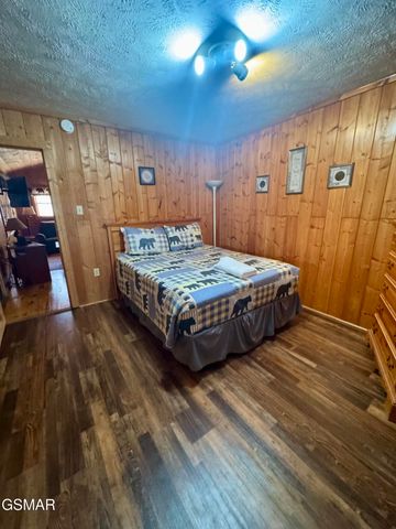 2950 Grassy Branch Loop, Sevierville, TN 37876