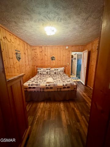 2950 Grassy Branch Loop, Sevierville, TN 37876