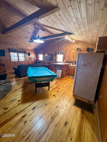 2950 Grassy Branch Loop, Sevierville, TN 37876