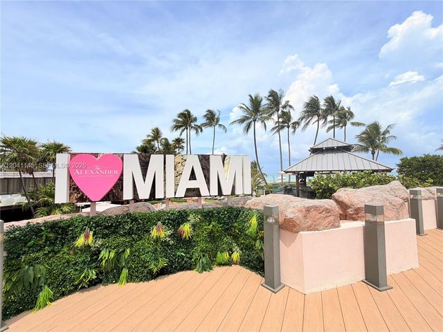 5225 Collins Ave 914, Miami Beach, FL 33140