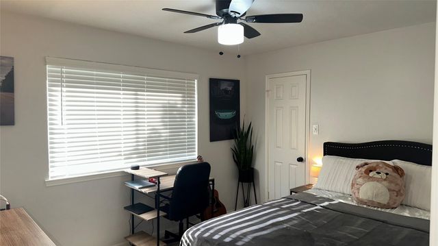 15731 Lakedale Drive, Houston, TX 77095