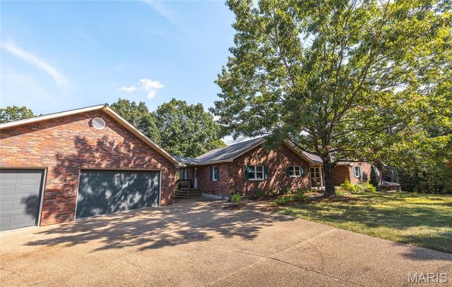 7918 Bradford Pear Ln., Patton, MO 63662