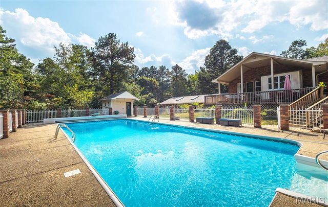 7918 Bradford Pear Ln., Patton, MO 63662