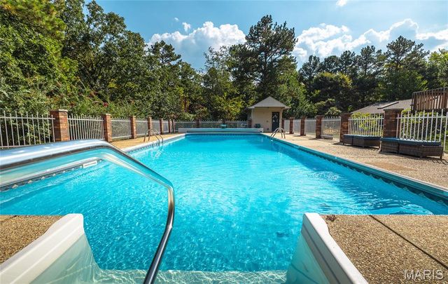 7918 Bradford Pear Ln., Patton, MO 63662