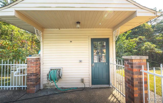 7918 Bradford Pear Ln., Patton, MO 63662