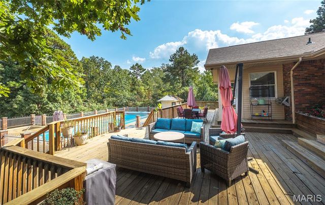 7918 Bradford Pear Ln., Patton, MO 63662