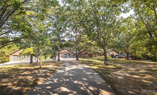 7918 Bradford Pear Ln., Patton, MO 63662