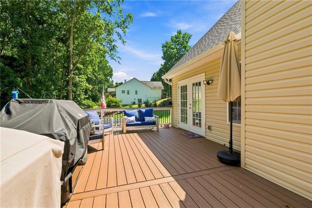 5863 Bay View Drive, Buford, GA 30518