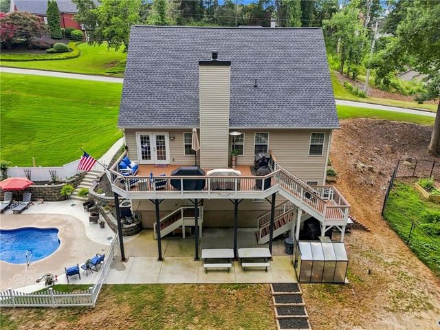 5863 Bay View Drive, Buford, GA 30518