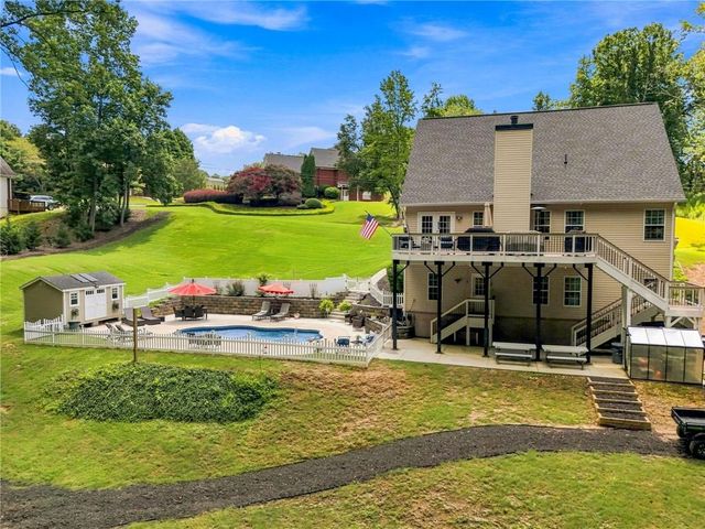 5863 Bay View Drive, Buford, GA 30518