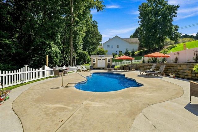 5863 Bay View Drive, Buford, GA 30518