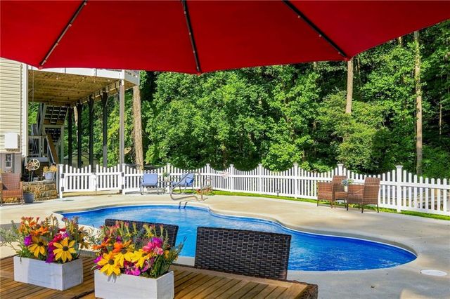 5863 Bay View Drive, Buford, GA 30518