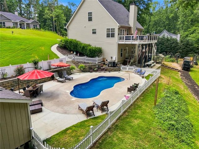 5863 Bay View Drive, Buford, GA 30518