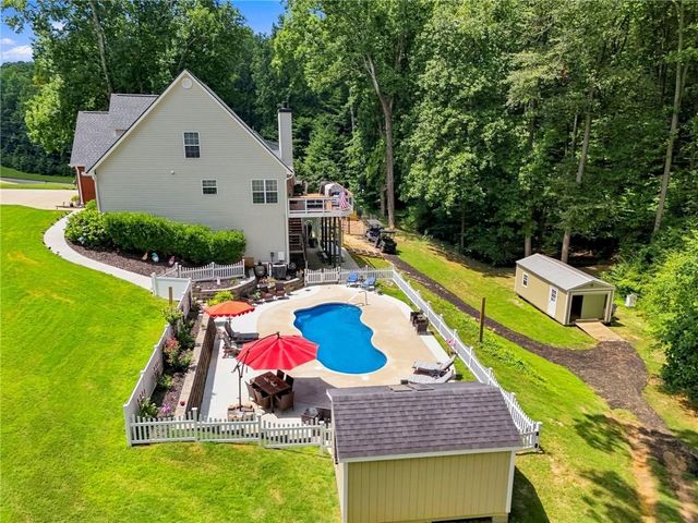 5863 Bay View Drive, Buford, GA 30518