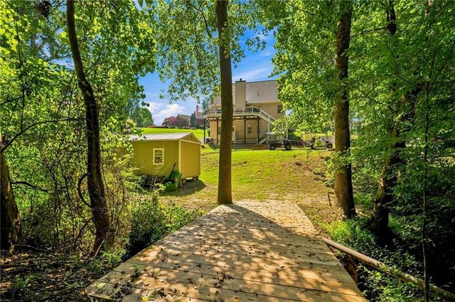 5863 Bay View Drive, Buford, GA 30518