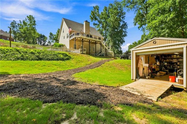 5863 Bay View Drive, Buford, GA 30518