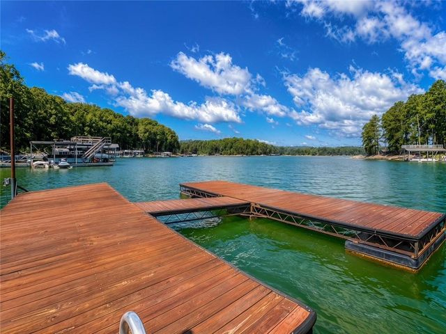 5863 Bay View Drive, Buford, GA 30518