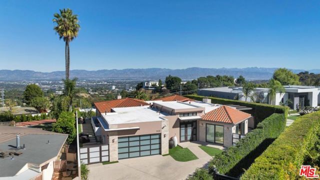 3116 Elvido Drive, Los Angeles, CA 90049