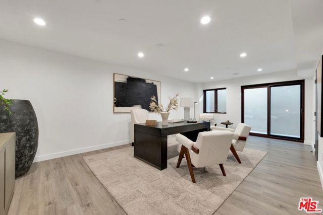 3116 Elvido Drive, Los Angeles, CA 90049