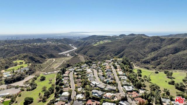 3116 Elvido Drive, Los Angeles, CA 90049