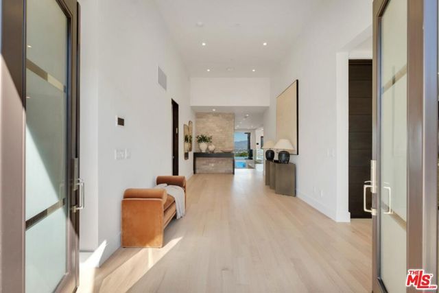 3116 Elvido Drive, Los Angeles, CA 90049
