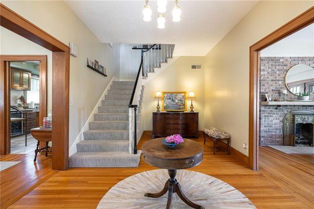 400 W 63rd Street, Kansas City, MO 64113